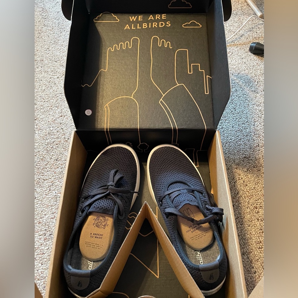 Allbirds Tree Skippers - new in box